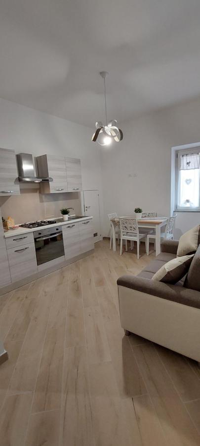 Casa Francesca E Rooms Санта-Мария-ди-Кастеллабате Экстерьер фото